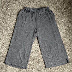 Charcoal Women's Capris